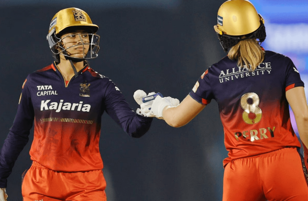 Ellysse Perry-Smriti Mandhana added a 53-run stand 